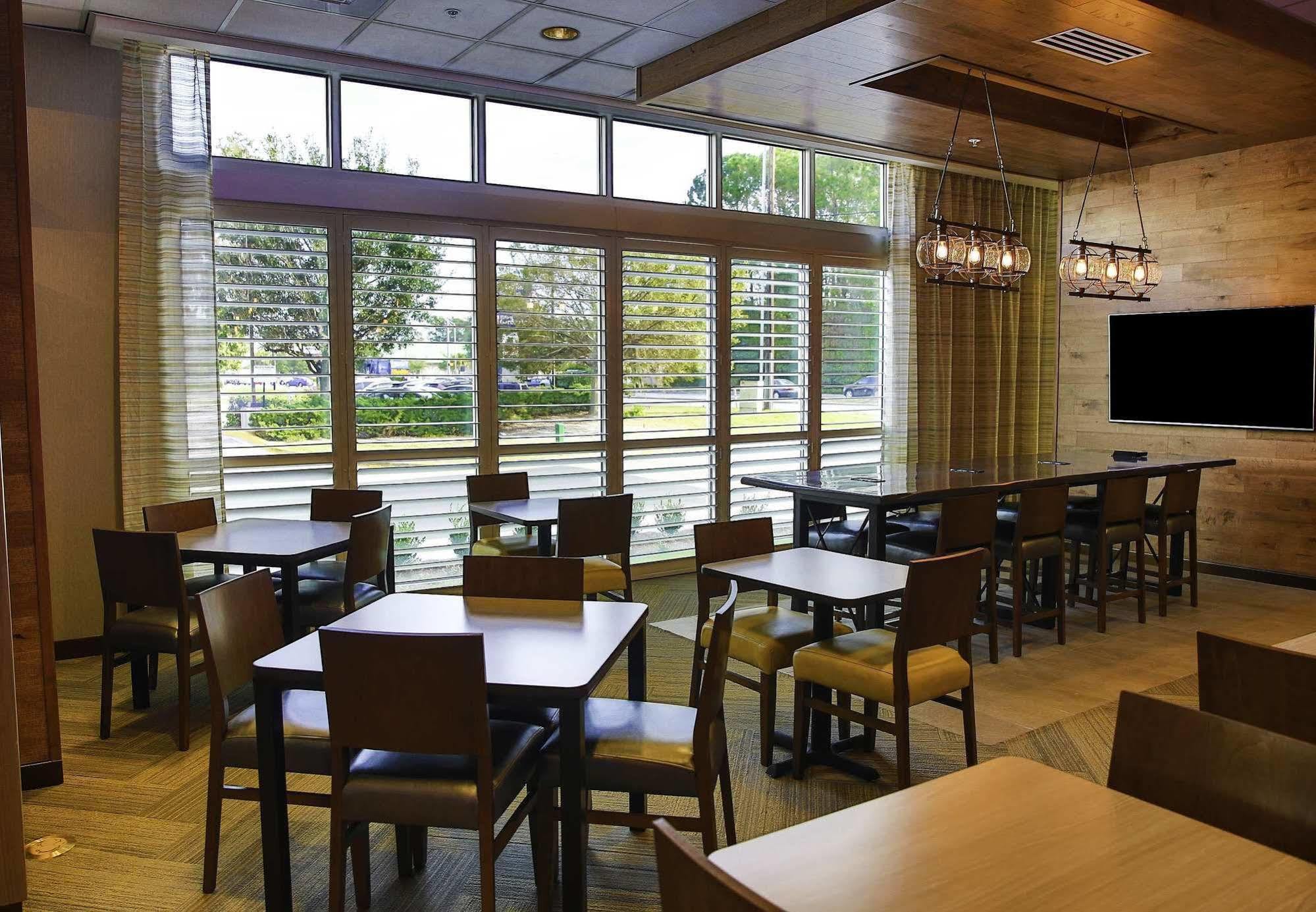 Fairfield Inn & Suites By Marriott Savannah Midtown Exterior foto
